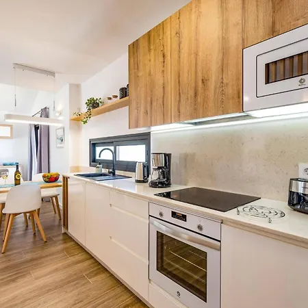 Gavia By Puerto del Carmen (Lanzarote)